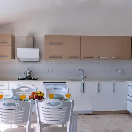 Villa 2 Bedroom With Private Heated Pool Pool And Jacuzzi Kalkan