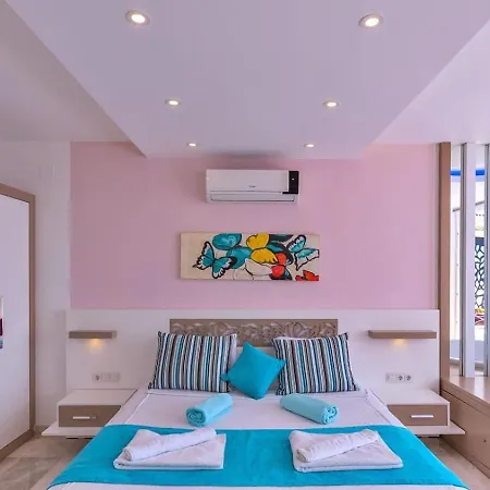 2 Bedroom With Private Heated Pool Pool And Jacuzzi