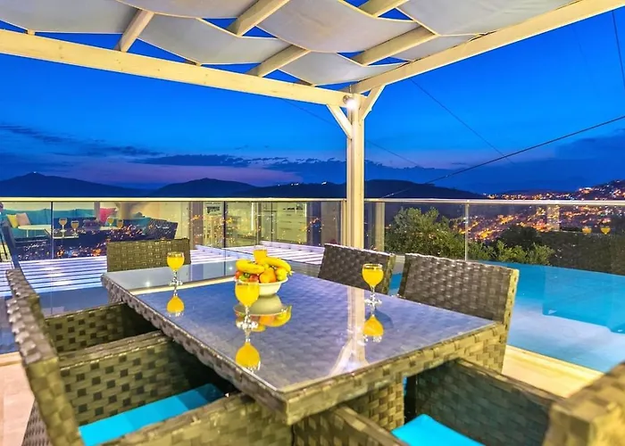 2 Bedroom With Private Heated Pool Pool And Jacuzzi Kalkan
