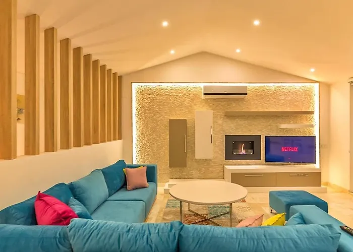 2 Bedroom With Private Heated Pool Pool And Jacuzzi Villa Kalkan