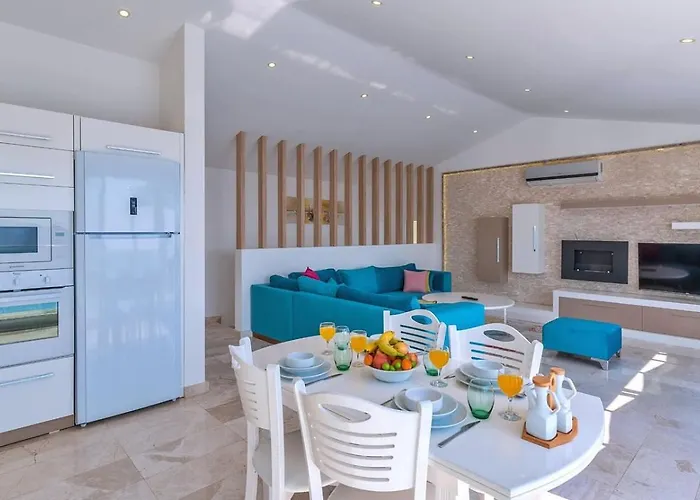 Villa 2 Bedroom With Private Heated Pool Pool And Jacuzzi Kalkan