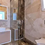 2 Bedroom With Private Heated Pool Pool And Jacuzzi *