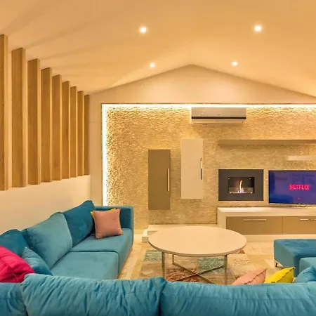 2 Bedroom With Private Heated Pool Pool And Jacuzzi Villa Kalkan