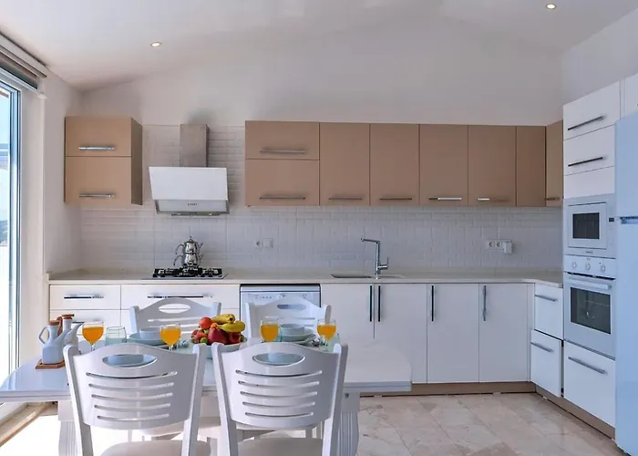 Villa 2 Bedroom With Private Heated Pool Pool And Jacuzzi Kalkan