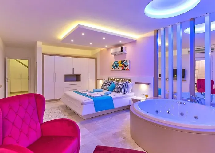 2 Bedroom With Private Heated Pool Pool And Jacuzzi Villa Kalkan