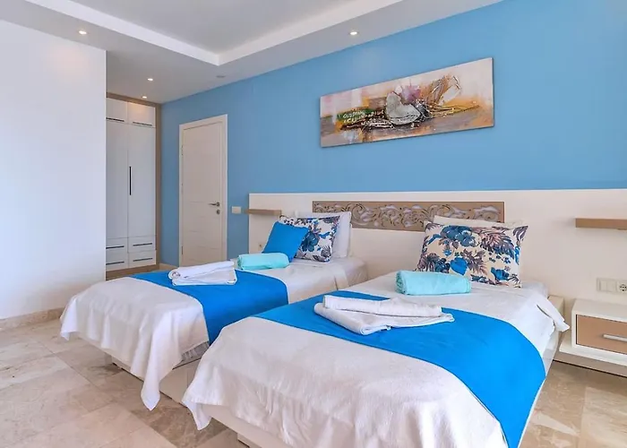 2 Bedroom With Private Heated Pool Pool And Jacuzzi *