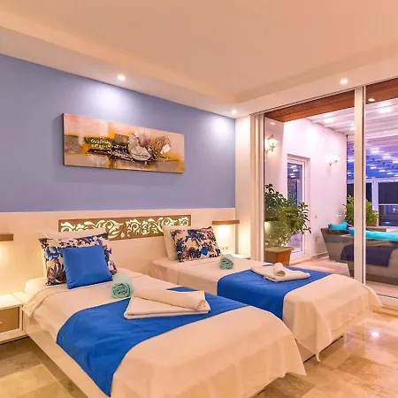 Villa 2 Bedroom With Private Heated Pool Pool And Jacuzzi